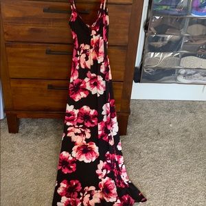 Beautiful floral, backless maxi dress